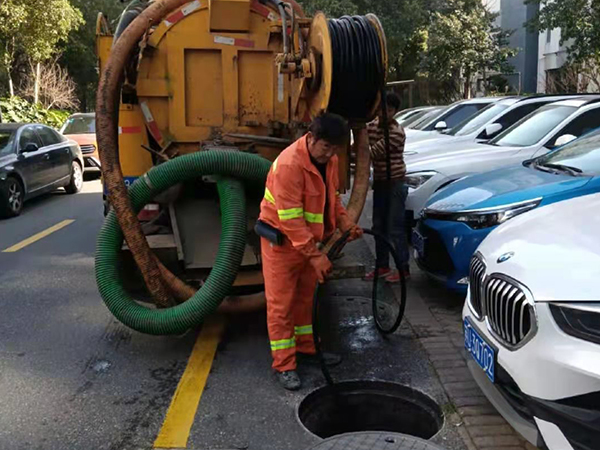 三山排污管道清淤